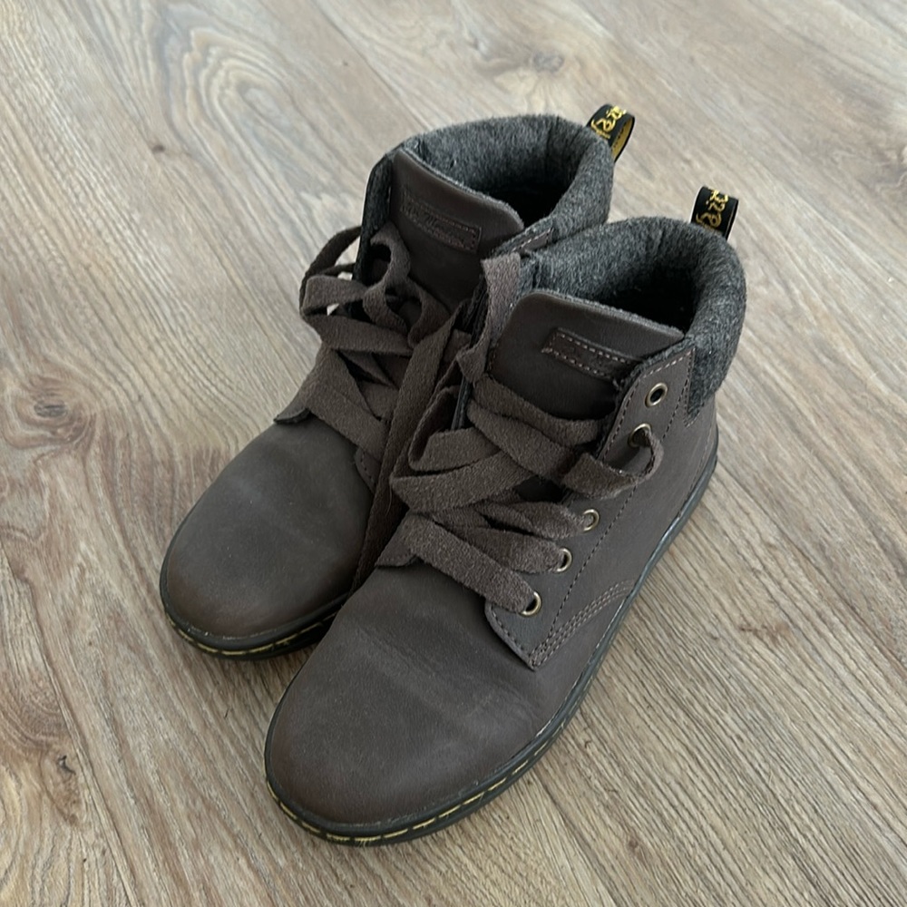 Dr. Martens Naelly Boots